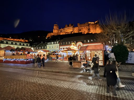 Weihnachtsmarkt Karlsplatz Heidelberg Heidelberger Weihnachtsmarkt am Karlsplatz